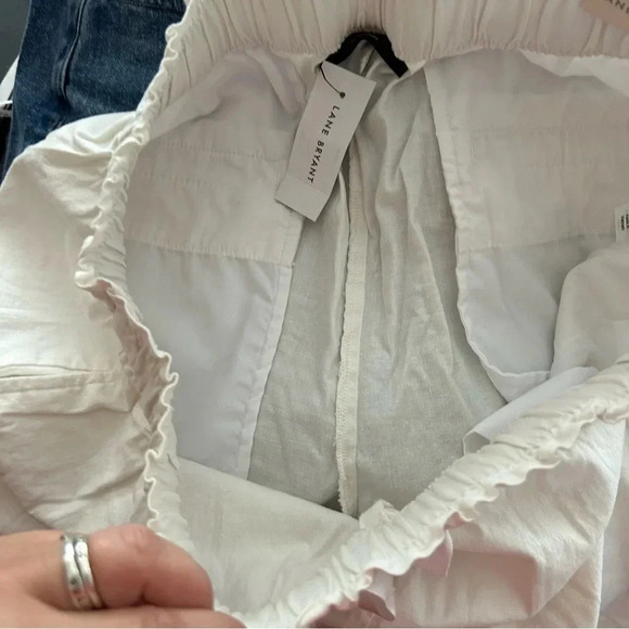 NWT Lane Bryant | Soft Linen Blend Wide Leg‎ Pant in White Cream Flowy Beachy 14 - Picture 11 of 12